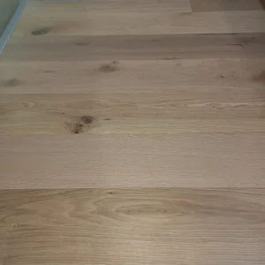 Warm Natural – Engineered Oak Plank Flooring