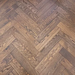 Whiskey Oak – Engineered Oak Herringbone Flooring
