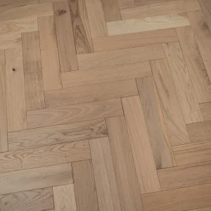 Invisible Soft – Engineered Oak Herringbone Flooring